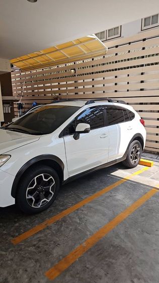 Subaru XV 2014 2.0 XV 4WD Utility-car เบนซิน ไม่ติดแก๊ส เกียร์อัตโนมัติ ขาว รูปที่ 4