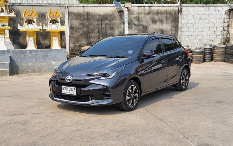 Toyota Yaris 2023 1.2 Premium Sedan เบนซิน ไม่ติดแก๊ส เกียร์อัตโนมัติ เทา