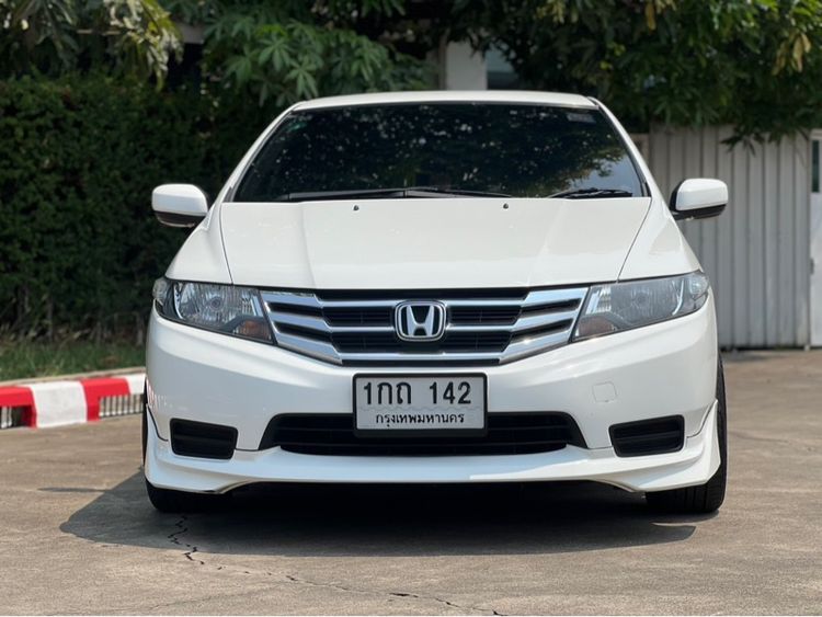 Honda City 2013 1.5 V Sedan เบนซิน ไม่ติดแก๊ส เกียร์อัตโนมัติ ขาว รูปที่ 2