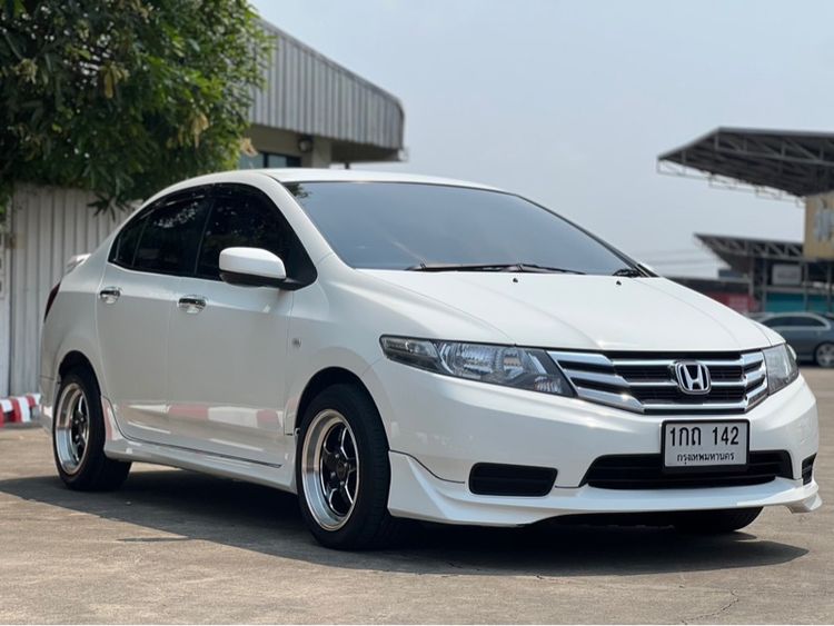 Honda City 2013 1.5 V Sedan เบนซิน ไม่ติดแก๊ส เกียร์อัตโนมัติ ขาว