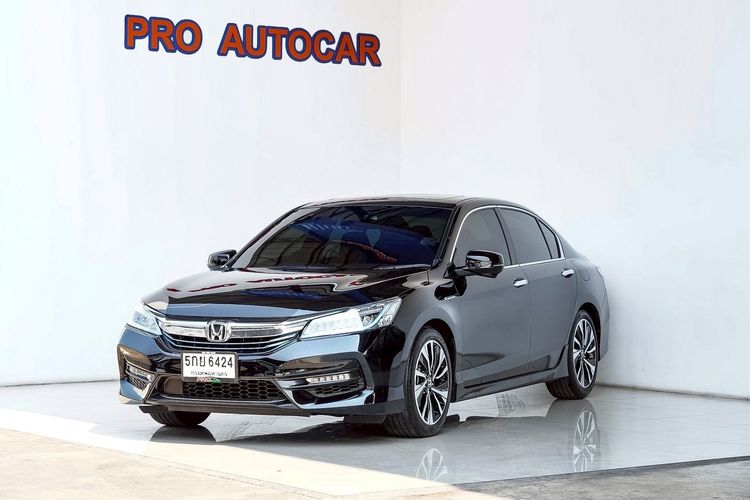 รถ Honda Accord 2.0 Hybrid Tech สี ดำ