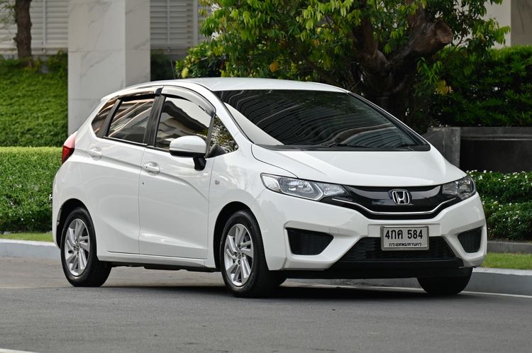 Honda Jazz 2015 1.5 V Sedan เบนซิน ไม่ติดแก๊ส เกียร์อัตโนมัติ ขาว รูปที่ 2