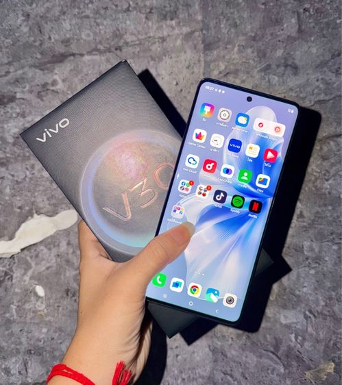 Vivo V30 5G แรม12 
