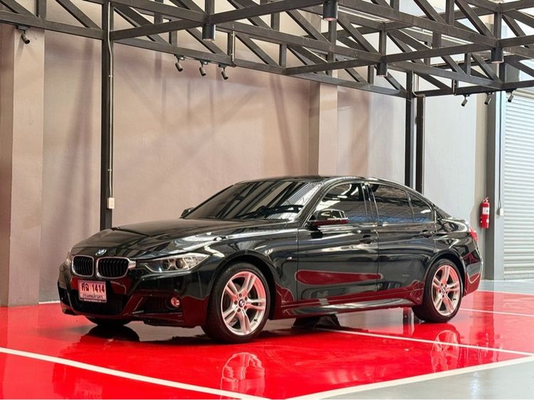 BMW Series 3 2017 320d Sedan ดีเซล ไม่ติดแก๊ส เกียร์อัตโนมัติ ดำ รูปที่ 4