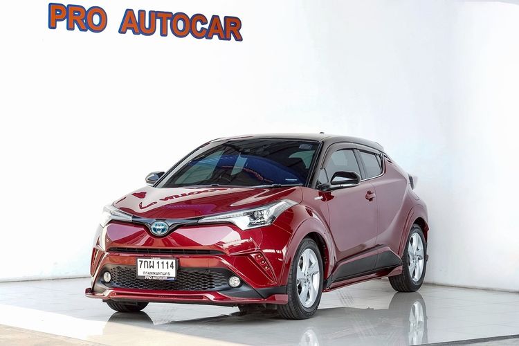รถ Toyota C-HR 1.8 Hybrid Hi สี แดง