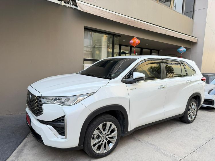 Toyota Innova 2024 2.0 Zenix HEV Premium Utility-car ไฮบริด เกียร์อัตโนมัติ ขาว รูปที่ 2