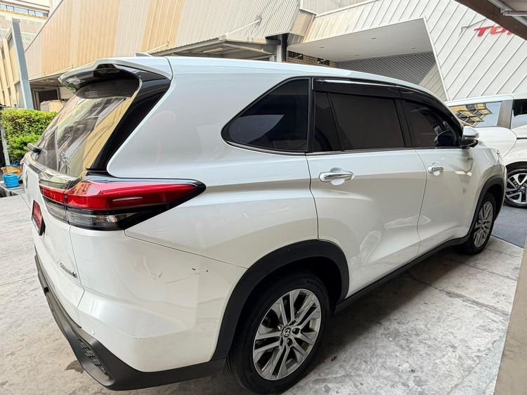 Toyota Innova 2024 2.0 Zenix HEV Premium Utility-car ไฮบริด เกียร์อัตโนมัติ ขาว รูปที่ 3