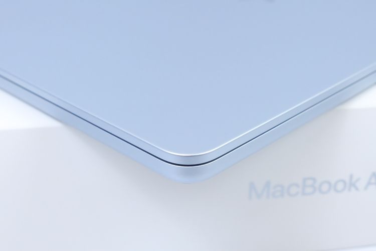 MacBook Air M5 13" 16.1TB  รูปที่ 5