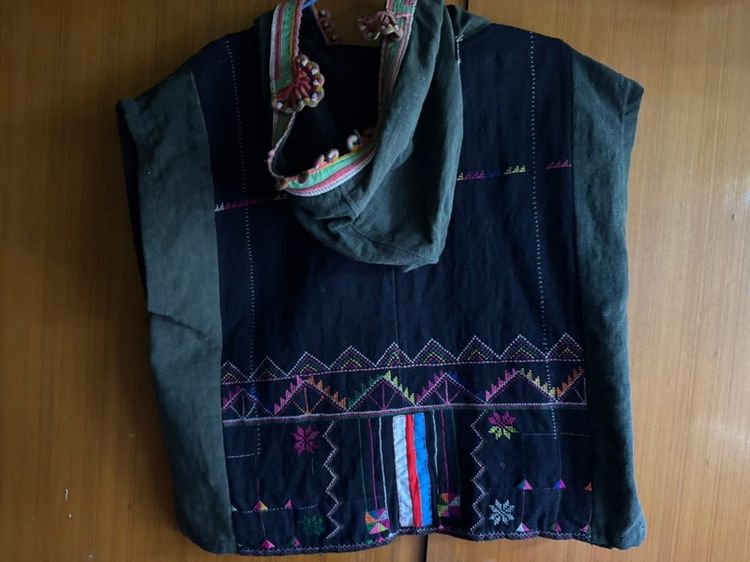 เสื้อคลุม มีฮูดส์   รูปที่ 2