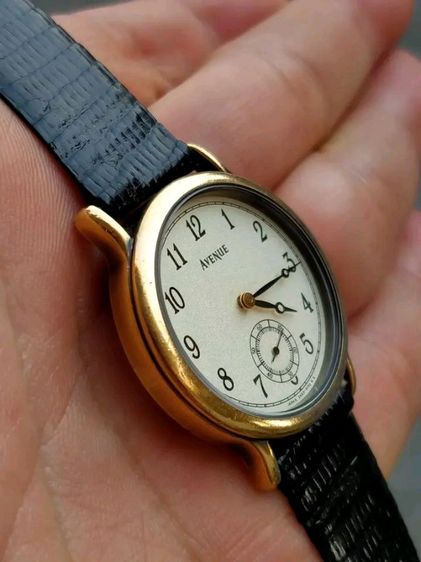 นาฬิกา Seiko Avenue 2เข็มครึ่ง ถ่าน 
สภาพดี เดินดี ใช้งานปกติ รูปที่ 2