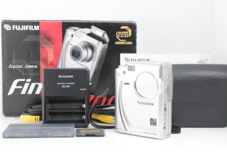 RARE ITEM กล้องดิจิตอล Fujifilm FinePix 4700Z 🇯🇵 สภาพสวยมาก 