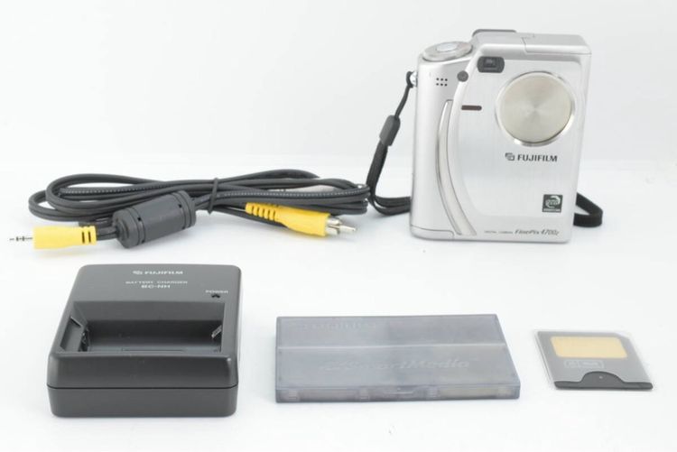RARE ITEM กล้องดิจิตอล Fujifilm FinePix 4700Z 🇯🇵 สภาพสวยมาก  รูปที่ 3