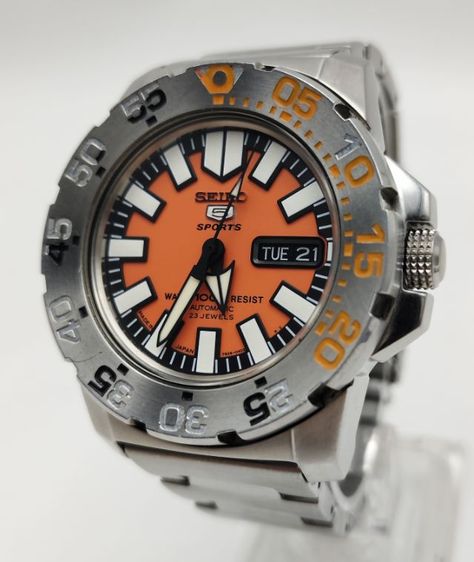 Seiko 5 Sports Mini Monster Gen1 SNZF49K1 รูปที่ 8