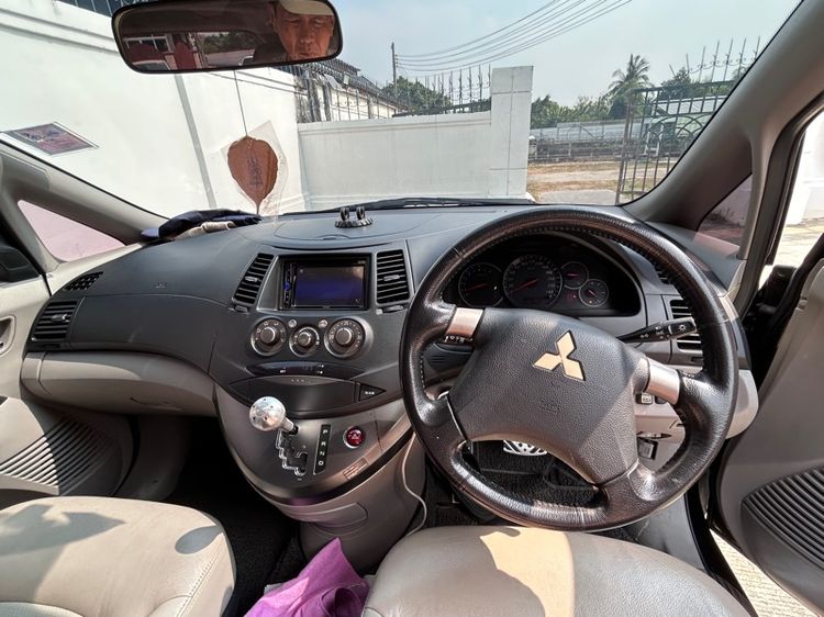 Mitsubishi Space Wagon 2006 2.4 GT Van เบนซิน ไม่ติดแก๊ส เกียร์อัตโนมัติ ดำ รูปที่ 4