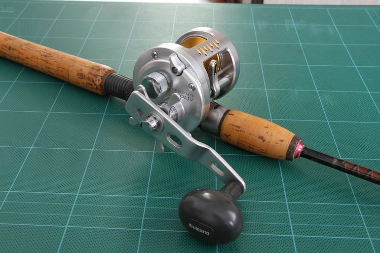 ตกปลา อื่นๆ ผู้ชาย รอก Shimano Calcutta TE Lucanus Jig version