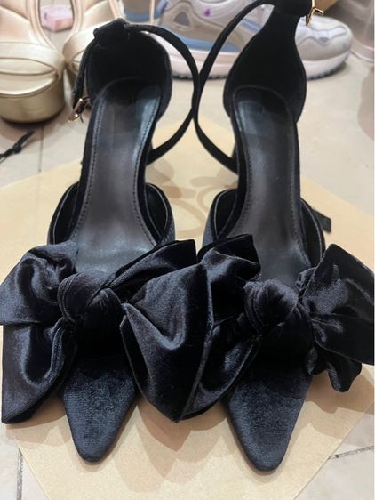 Shoes รูปที่ 2