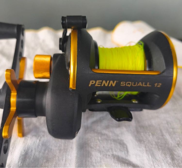 รอกตกปลา