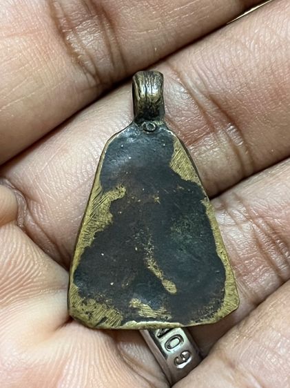 หลวงพ่อเงิน จอบใหญ่ รูปที่ 2