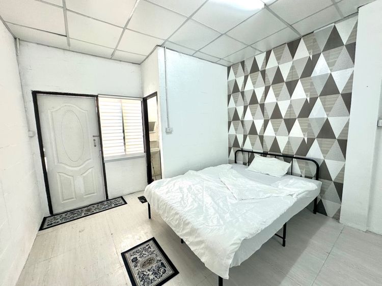 ตกแต่งครบ เลี้ยงสัตว์ได้ แฟลตปลาทองตึก58 ชั้น4 รูปที่ 2