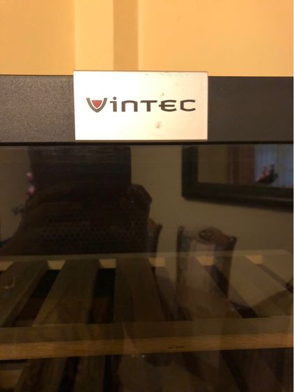 ตู้แช่ไวน์ Vintec Wine Fridge แบบตั้งยืนสูงเท้าตู้เย็น