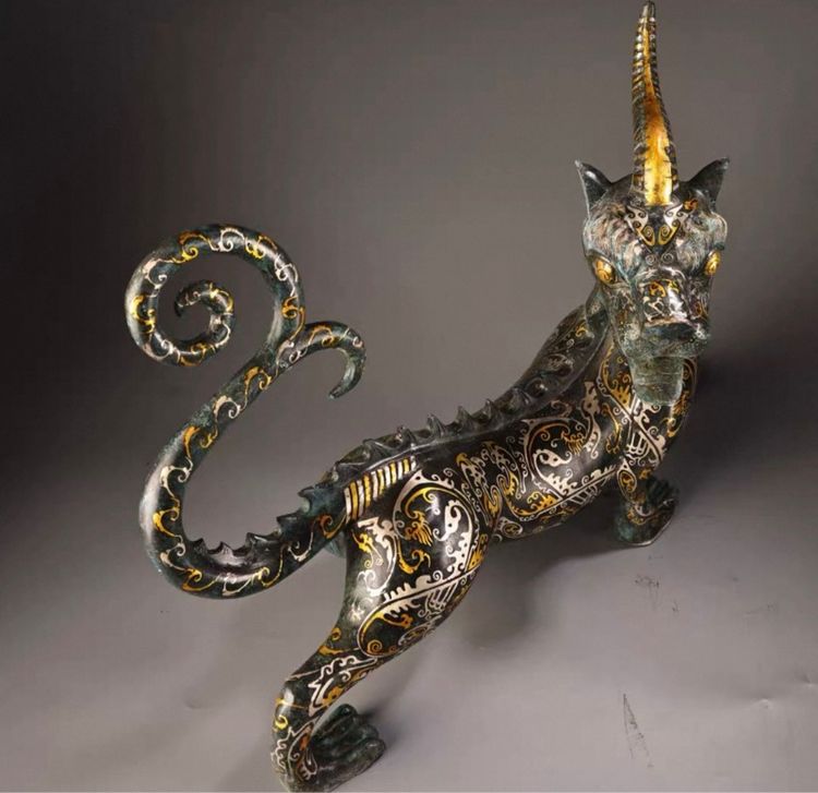 ✨รูปปั้นสัตว์สำริดจำลองสไตล์จีนโบราณที่ ตกแต่งด้วยลวดลายฝังเงินและทอง รูปที่ 4