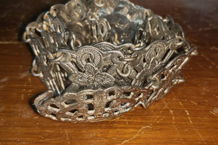 เข็มขัดเงินโบราณ