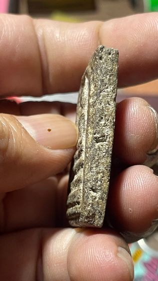 พระสมเด็จเก่ามากตามรูปพร้อมเลี่ยมตลับอย่างดีราคานี้รวมส่งครับเก่ามากส่งจริงตรงรูป รูปที่ 6