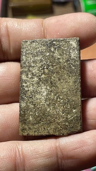 พระสมเด็จเก่ามากตามรูปพร้อมเลี่ยมตลับอย่างดีราคานี้รวมส่งครับเก่ามากส่งจริงตรงรูป รูปที่ 7