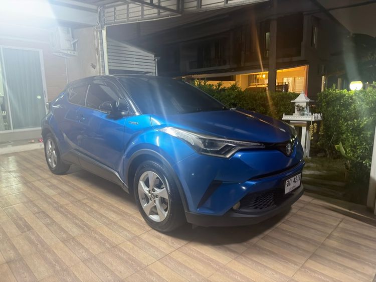 Toyota C-HR 2018 1.8 Hybrid Hi Sedan ไฮบริด เกียร์อัตโนมัติ รูปที่ 3