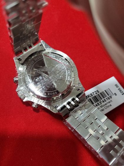 นาฬิกาข้อมือสายและตัวเรือนสแตนเลส รูปที่ 3