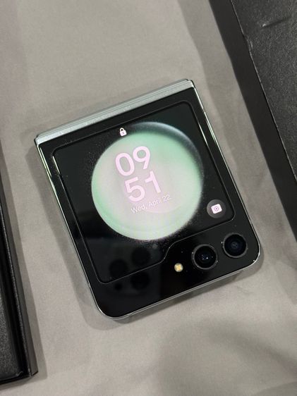 Samsung Glalxy Z Filp5 512GB รูปที่ 3