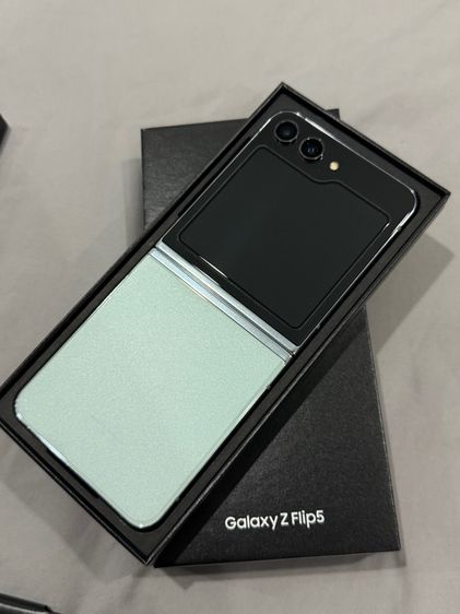 Samsung Glalxy Z Filp5 512GB รูปที่ 9