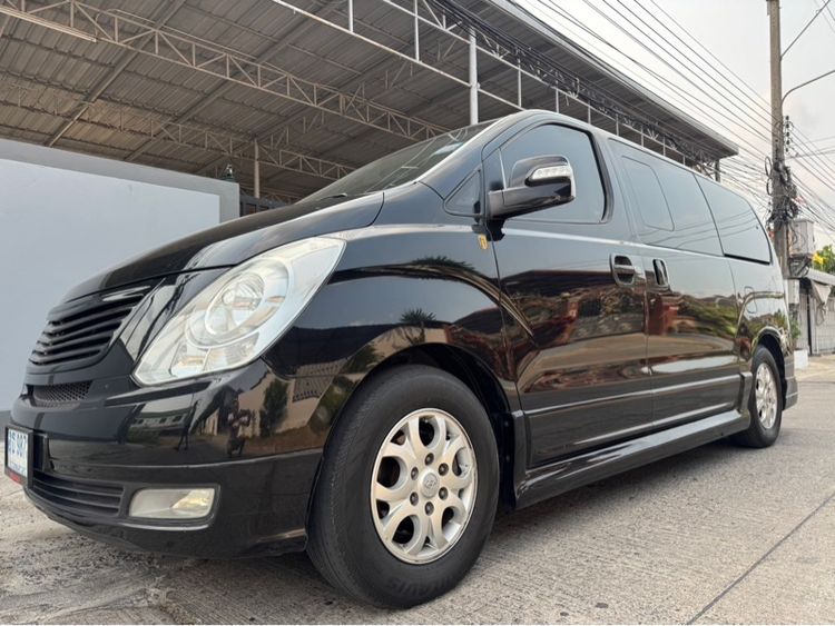 รถ Hyundai H-1  2.5 Deluxe สี ดำ