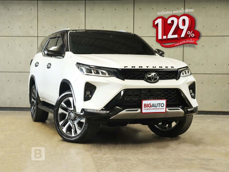 Toyota Fortuner 2024 2.4 Legender Black Top Utility-car ดีเซล ไม่ติดแก๊ส เกียร์อัตโนมัติ ขาว
