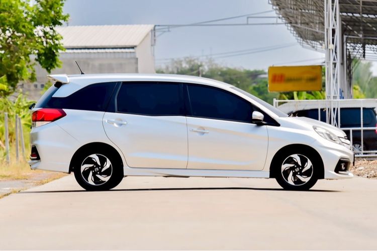 Honda Mobilio 2015 Van เบนซิน ไม่ติดแก๊ส เกียร์อัตโนมัติ เทา รูปที่ 4