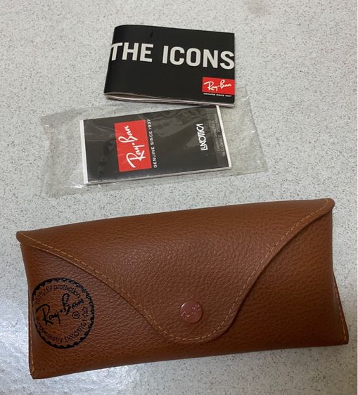เคสใส่แว่น ตากันแดด Rayban ของแท้ สภาพสวย