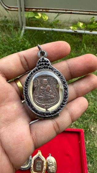 ปล่อยพระค่ะ