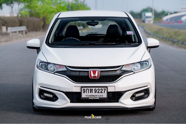Honda Jazz 2019 1.5 V+ Sedan เบนซิน เกียร์อัตโนมัติ ขาว รูปที่ 3