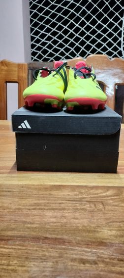 รองเท้าสตั๊ด Adidas Predator สีเหลืองมะนาว (Solar Yellow) ไซส์ 39 รูปที่ 8