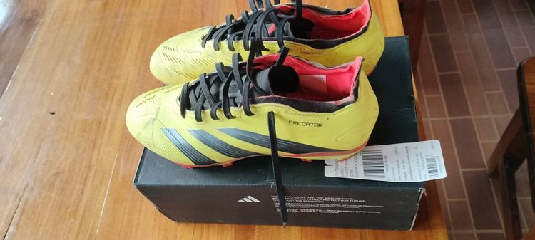 รองเท้าสตั๊ด Adidas Predator สีเหลืองมะนาว (Solar Yellow) ไซส์ 39 รูปที่ 11