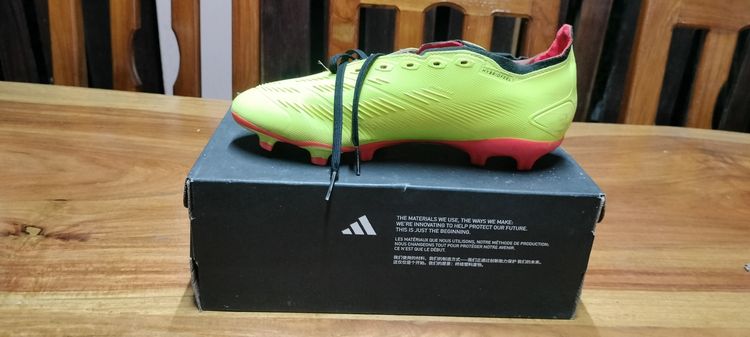 รองเท้าสตั๊ด Adidas Predator สีเหลืองมะนาว (Solar Yellow) ไซส์ 39 รูปที่ 3