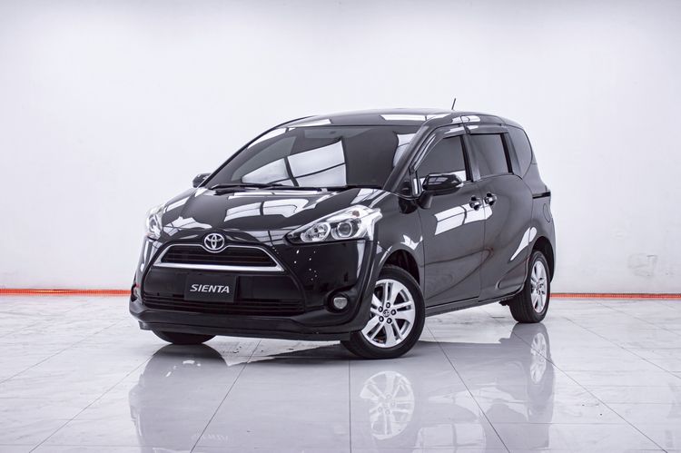 รถ Toyota Sienta 1.5 G สี ดำ