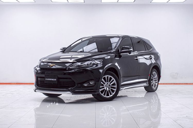 รถ Toyota Harrier 2.5 Hybrid E-Four 4WD สี ดำ