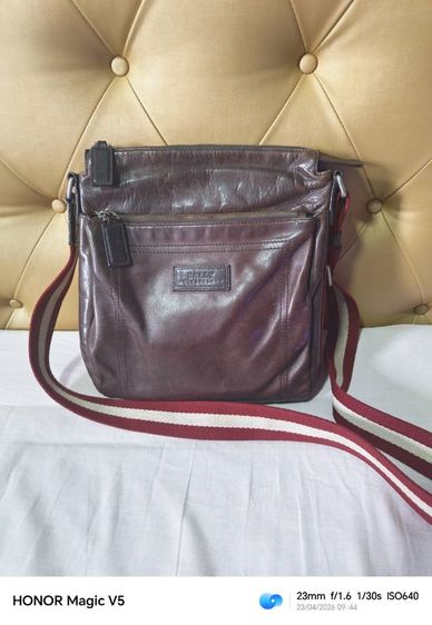 ชาย น้ำตาล หนังแท้  Bally Tuston