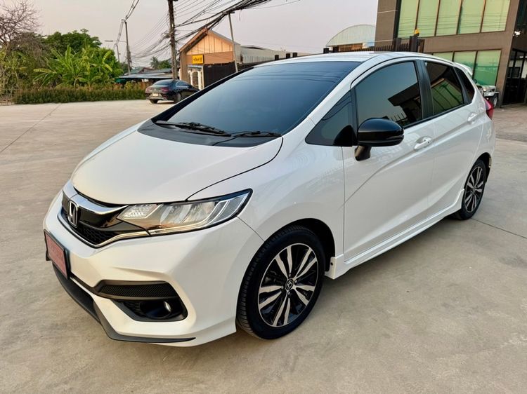 Honda Jazz 2019 1.5 RS Plus i-VTEC Sedan เบนซิน ไม่ติดแก๊ส เกียร์อัตโนมัติ ขาว รูปที่ 3