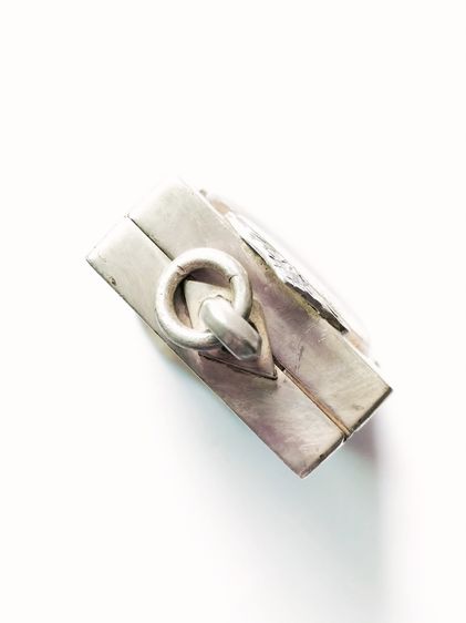 ตลับเงินแท้ (มือสอง) งานมือ สั่งทำ สำหรับใส่หลวงปู่ทวดพิมพ์กลักไม้ขีด  รูปที่ 7