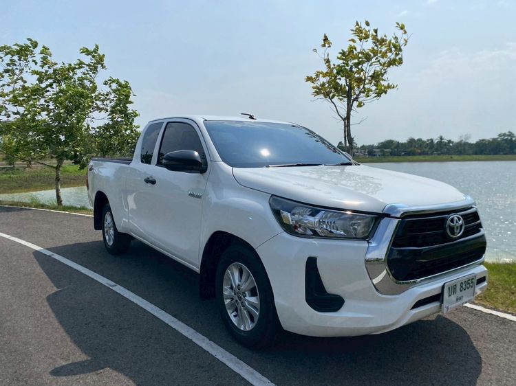 Toyota Hilux Revo 2023 2.4 Z Edition Entry Pickup ดีเซล ไม่ติดแก๊ส เกียร์ธรรมดา ขาว รูปที่ 2