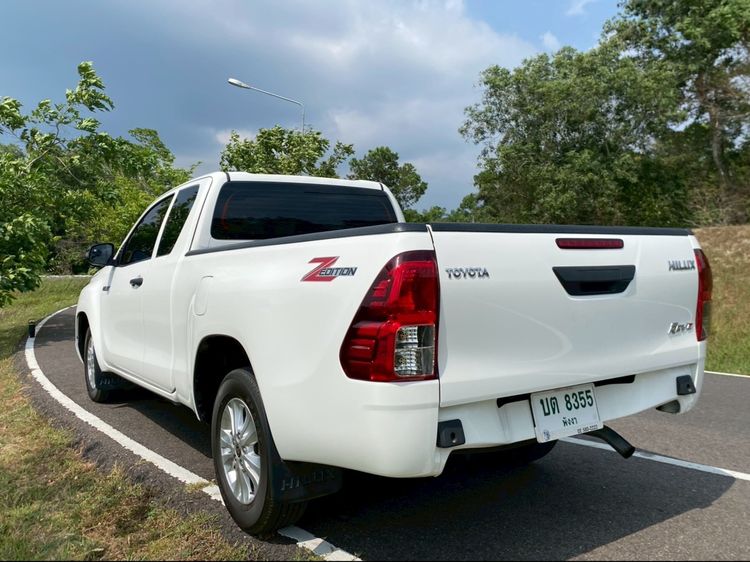 Toyota Hilux Revo 2023 2.4 Z Edition Entry Pickup ดีเซล ไม่ติดแก๊ส เกียร์ธรรมดา ขาว รูปที่ 3