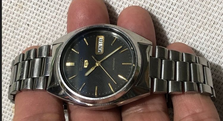 น้ำเงิน นาฬิกา Seiko 5 7S26 หลังเปลือย หน้าลายผ้า