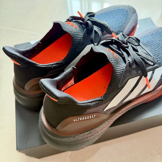ขายรองเท้า adidas Ultraboost 5X รูปที่ 2